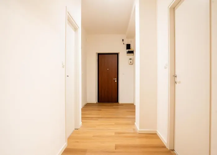 Apartment Ramazzini District - Elegant Flat X8