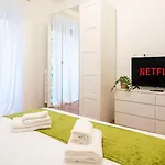 Ramazzini District - Elegant Flat X8 Daire *